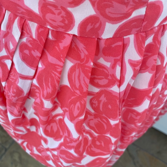 Poppy Pink Bright Floral 1940’s Dress with Ruffle Pleat Neckline - The Notebook - Picture 6 of 11